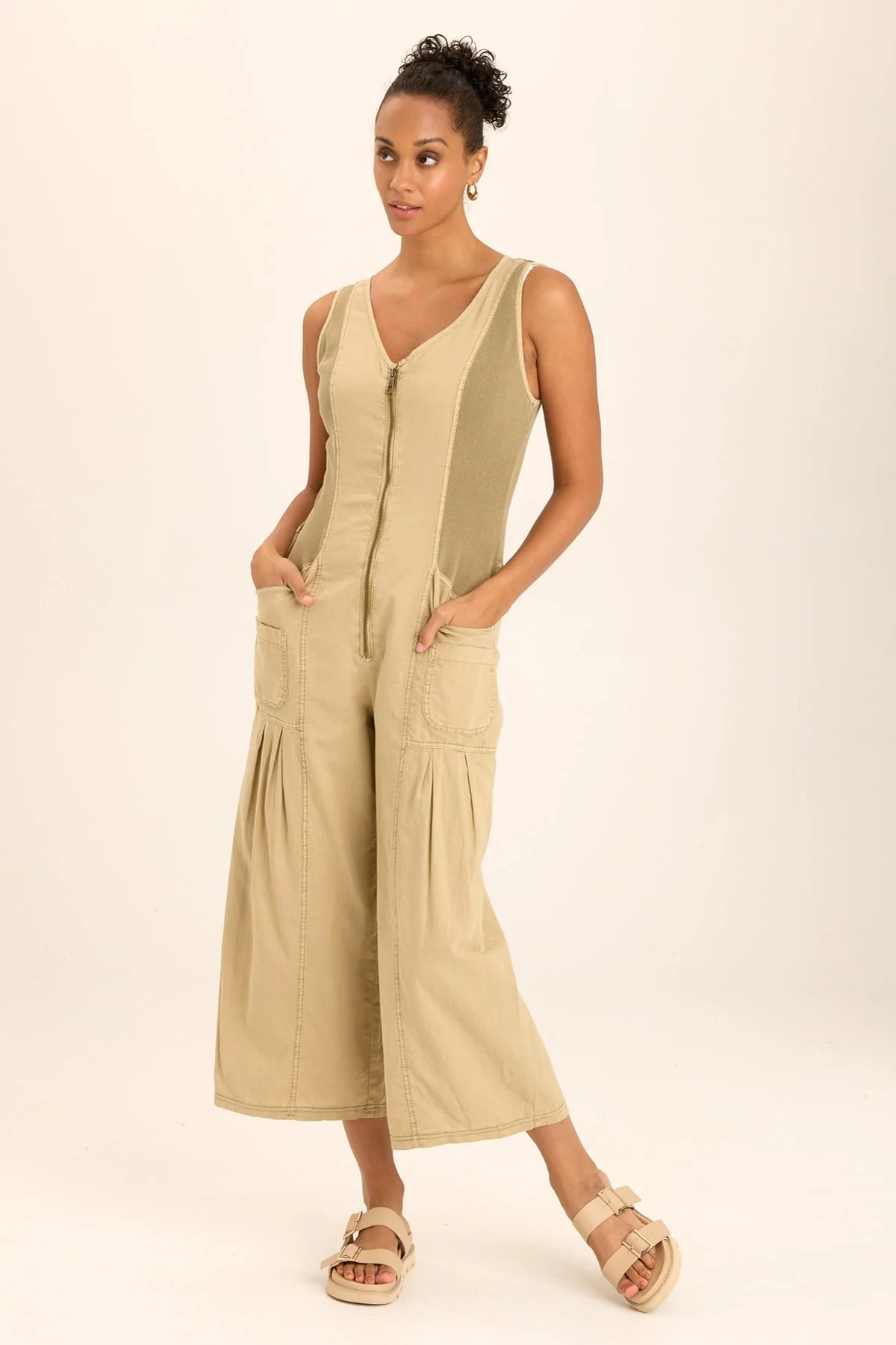 Macgowan Linen Cargo Tank Jumpsuit - Easypint