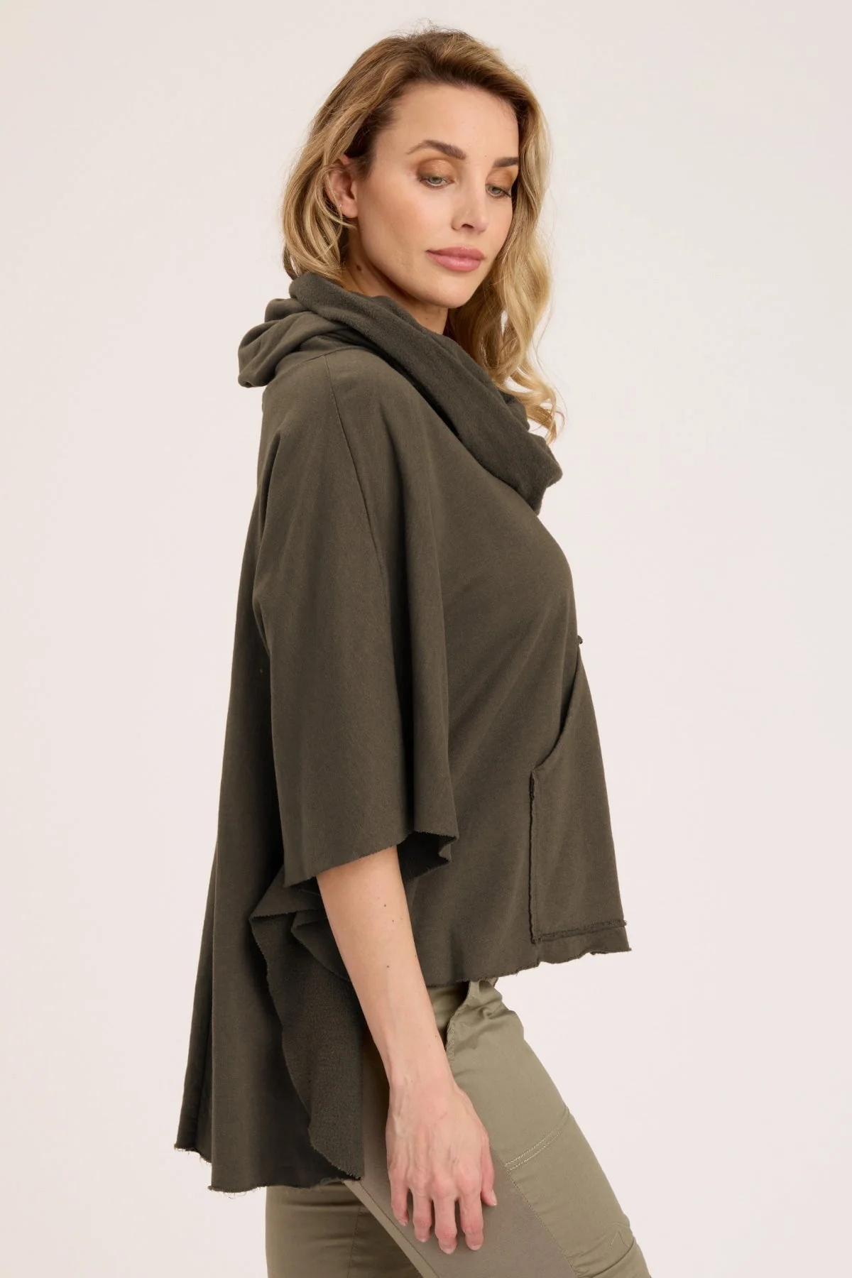 Paige Poncho - Easypint