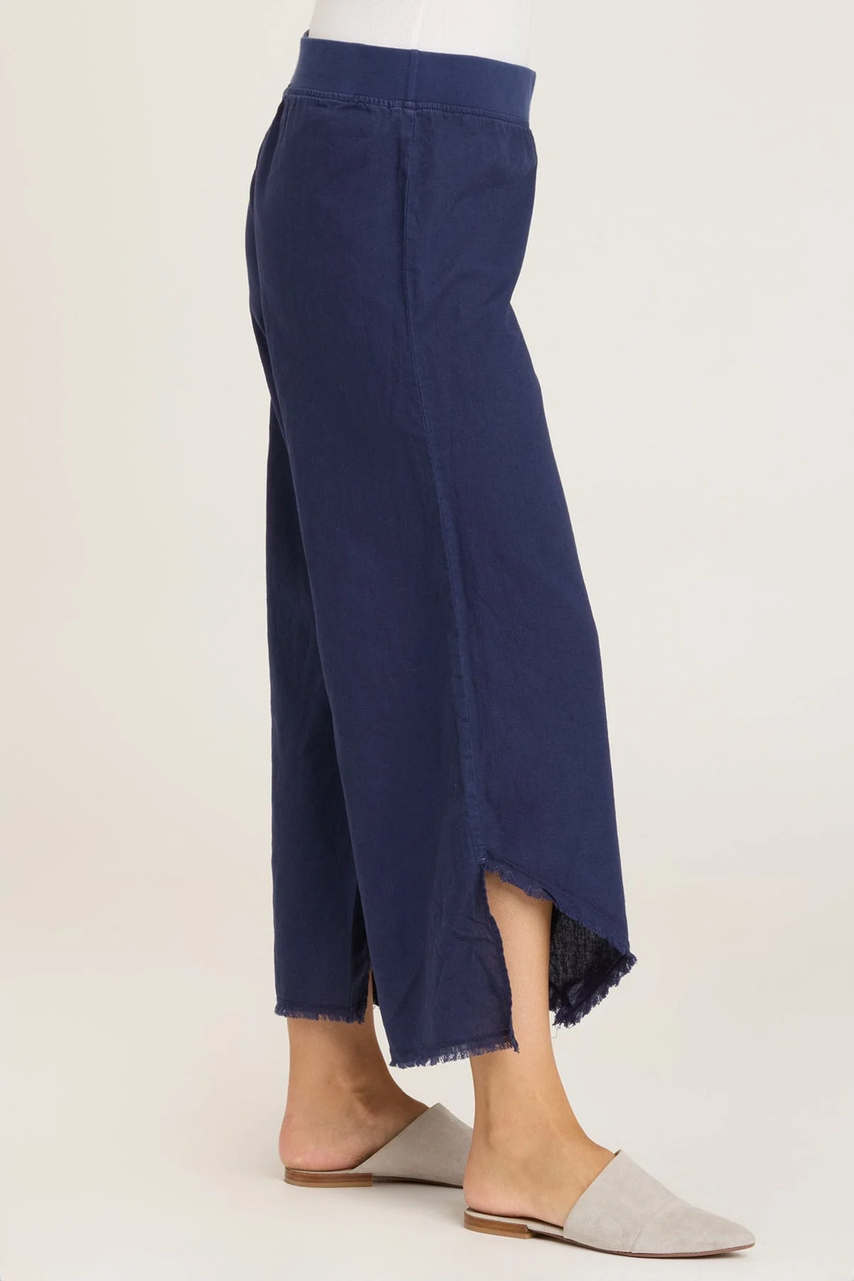 Astri Pant - Easypint