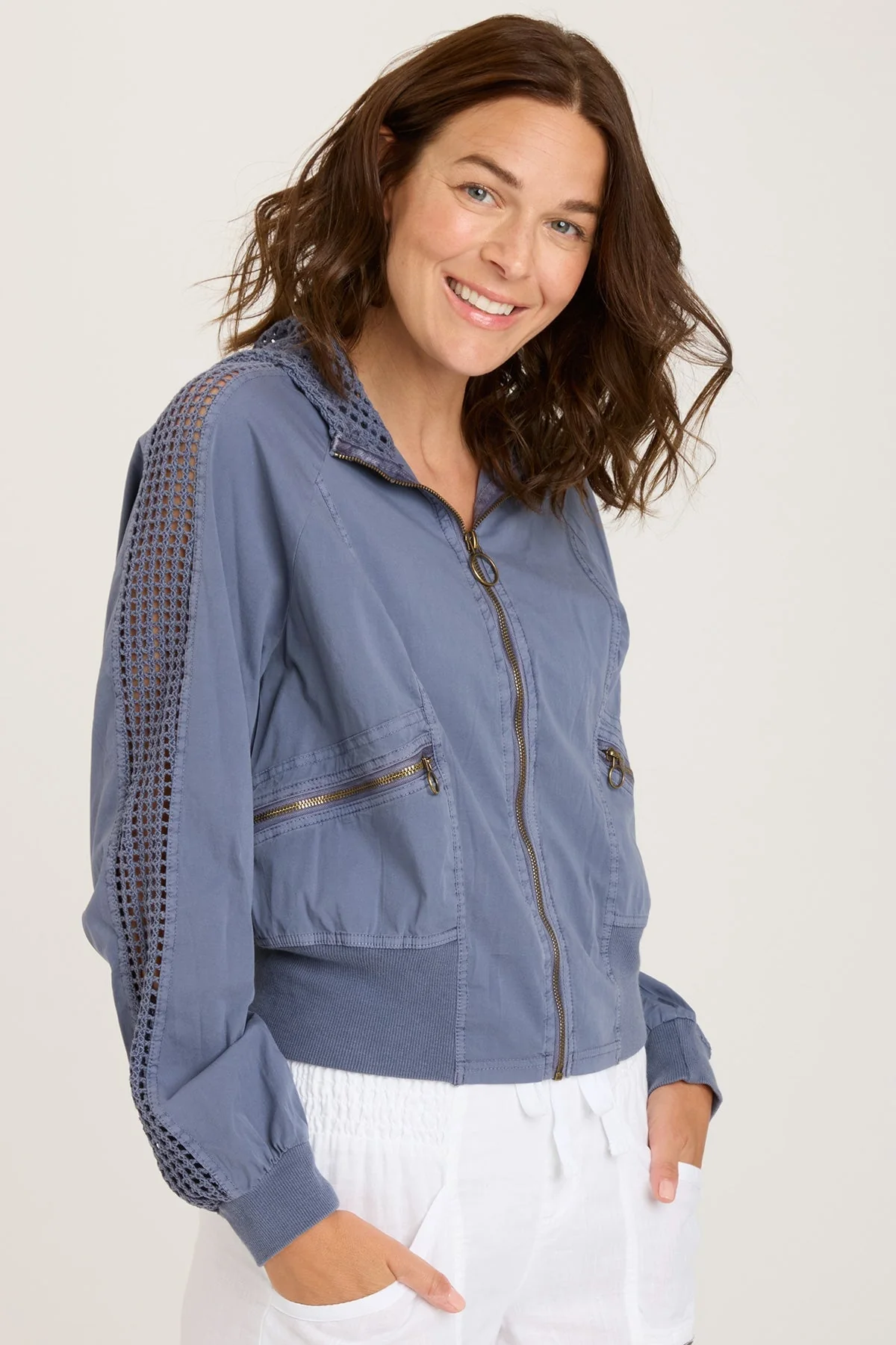 Gillian Bomber - Easypint